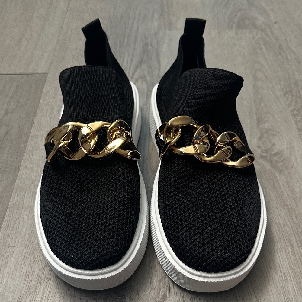 SHEIN Black and Gold Chain Loafers